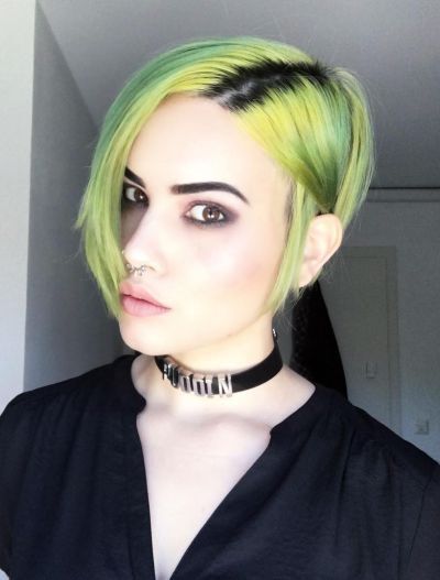 green layered bob haircut