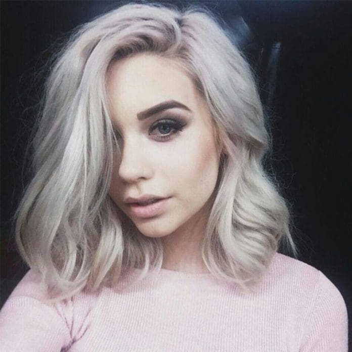 25 Stunning And Gorgeous Wavy Bob Hairstyles 4 696x696 