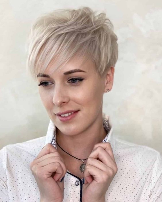 22 Fabulous Pixie Cuts with Bangs