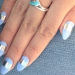 almond-shaped-nails-with-silver-stripe