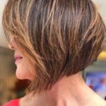 straight-bob-with-highlights-layeredhair-bob