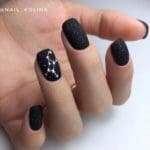 black-glitter-nails-with-stars-art-nailsart-sta