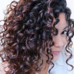 lovely-curly-hairstyles-with-caramel-highlights-s