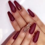 popular-nail-designs-in-burgundy-colors-picture-2