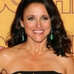 shoulder-grazing-layers-julia-louis-dreyfus40