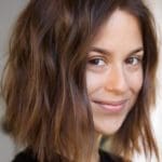 wavy-blunt-cut-messyhair-wavyhair-bob