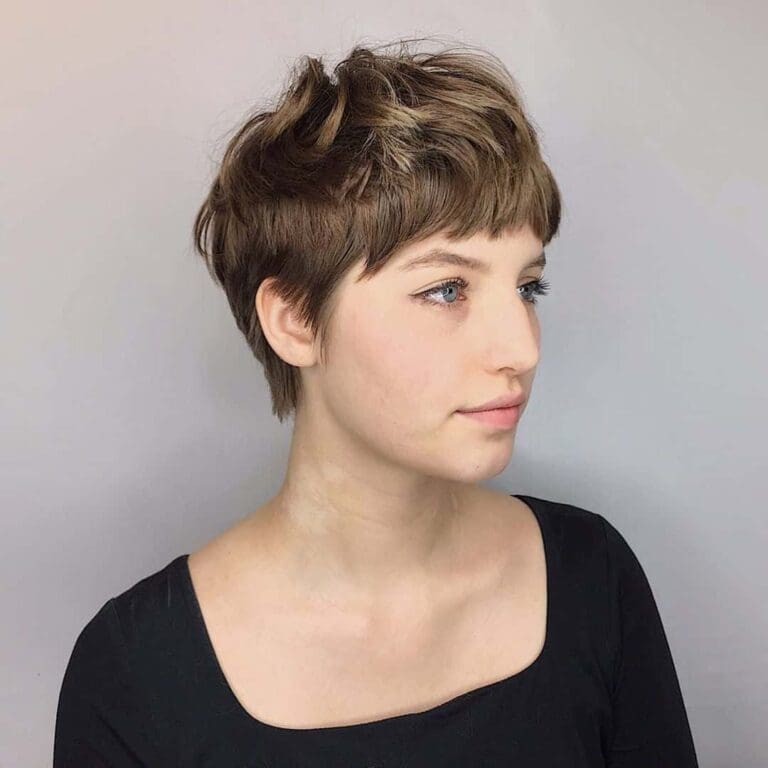 21 Cute Pixie Haircuts with Bangs for 2024