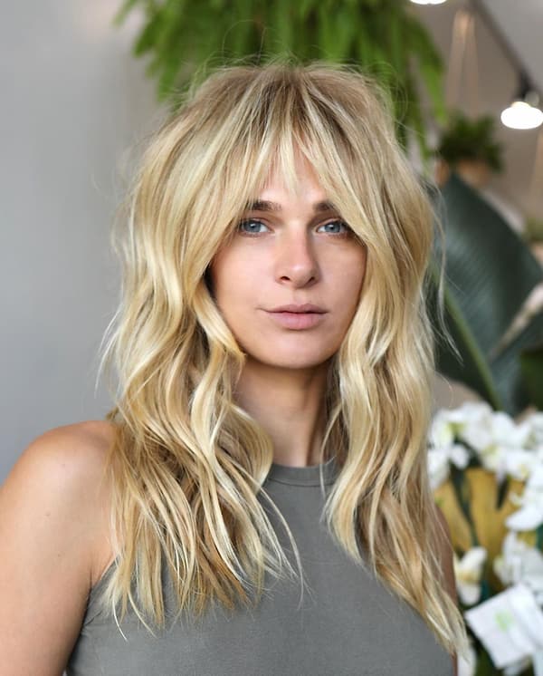 37 Versatile Medium-Length Haircuts with Bangs