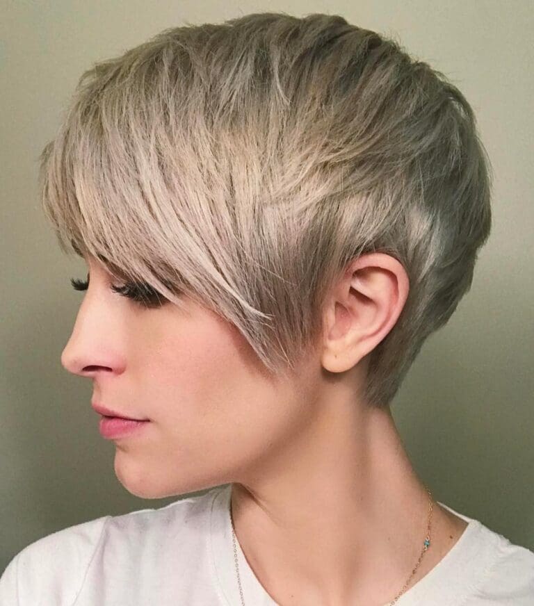 10 Best Short Straight Hairstyle