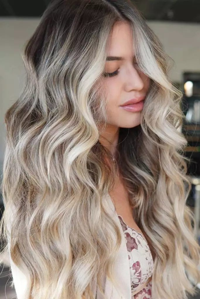 36 Best Hairstyles for Long Blonde Hair in 2024