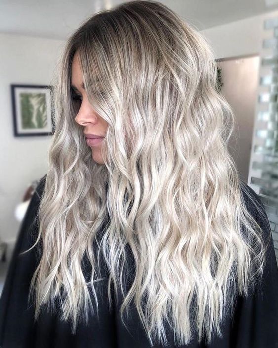 18 Gorgeous Platinum Blonde Balayage Hairstyles