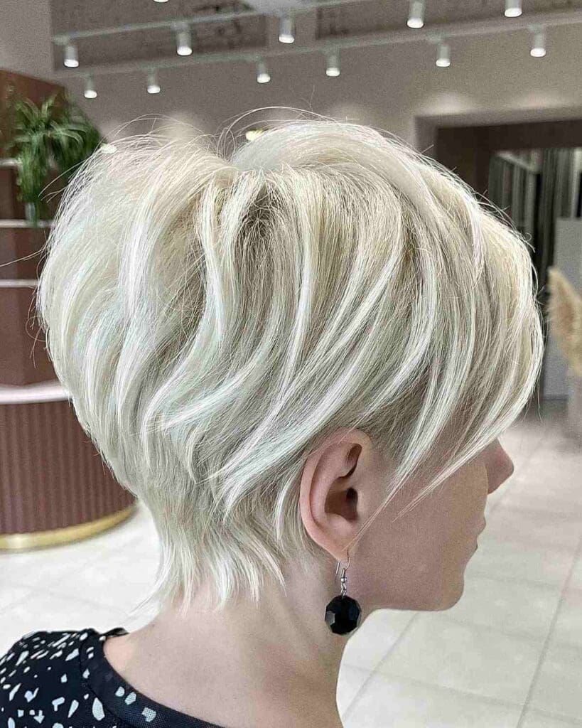 26 Trendy Shaggy Pixie Cut Ideas for 2024