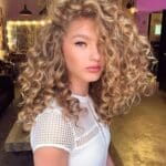 blonde-balayage-highlights-for-medium-curly-hair