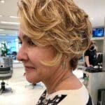 blonde-pixie-bob-for-women-over-50