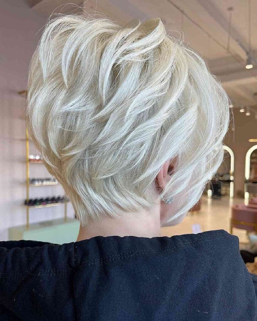 19 Cutest Short, Feathered Hair Ideas for an Amazing Layering Effect