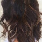 messy-wavy-medium-hairstyles-mediumlengthhairstyl