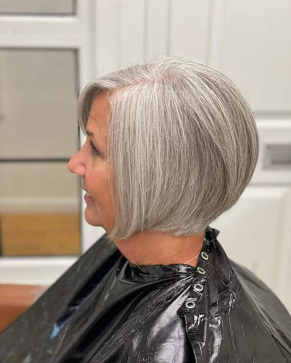 24 Chic Gray Hair Bob Cuts for a Fashion-Forward Look