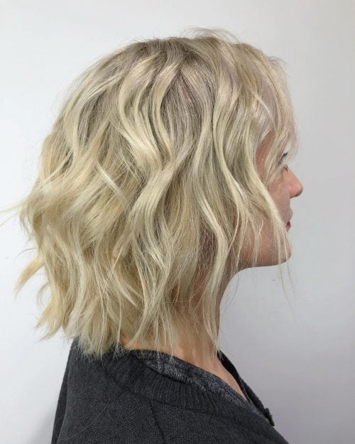 Eye-Catching Choppy Bob with Waves