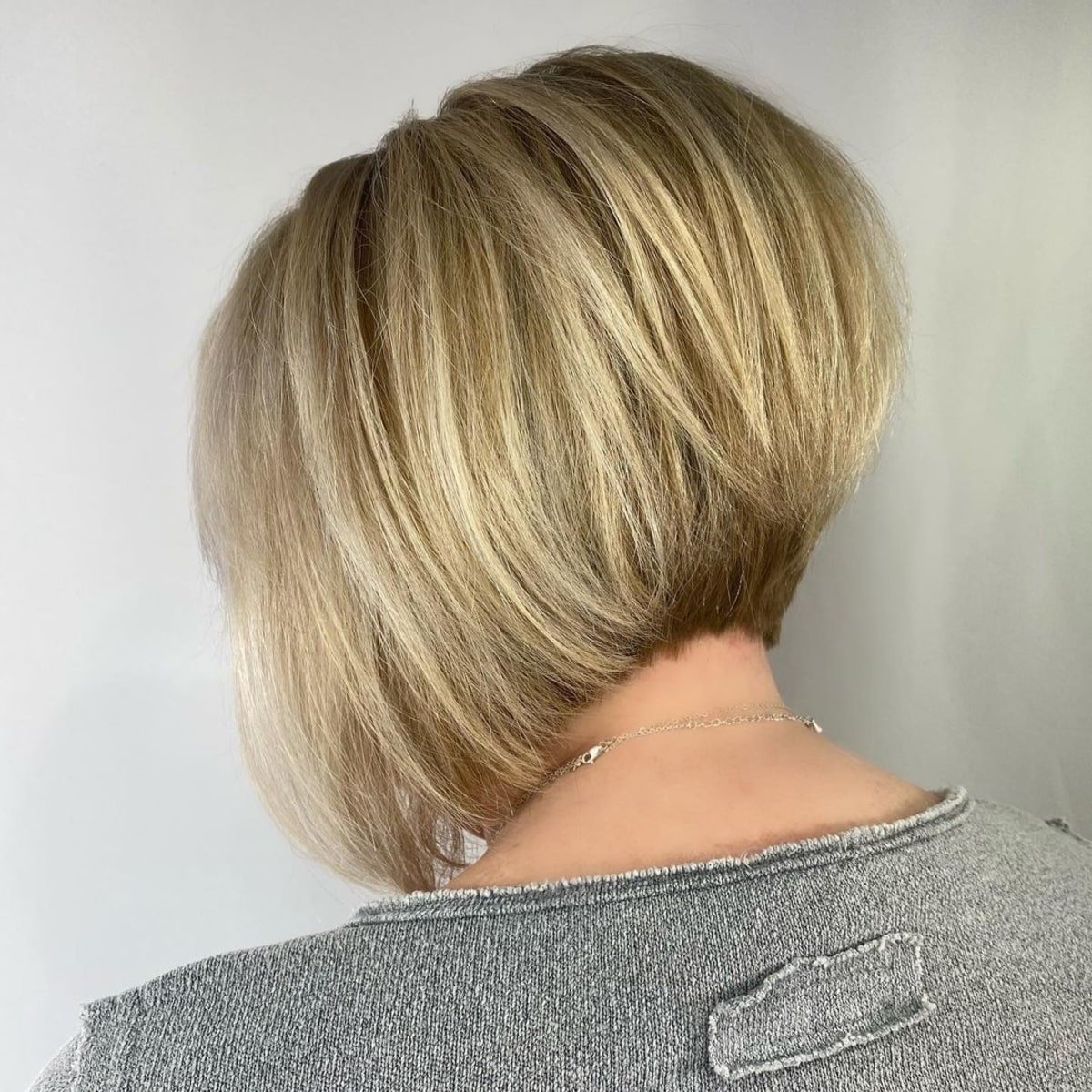 Graduated bob for straight hair