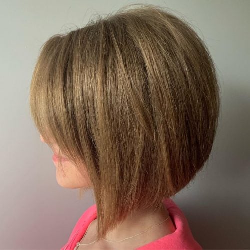 Inverted bob with side bangs