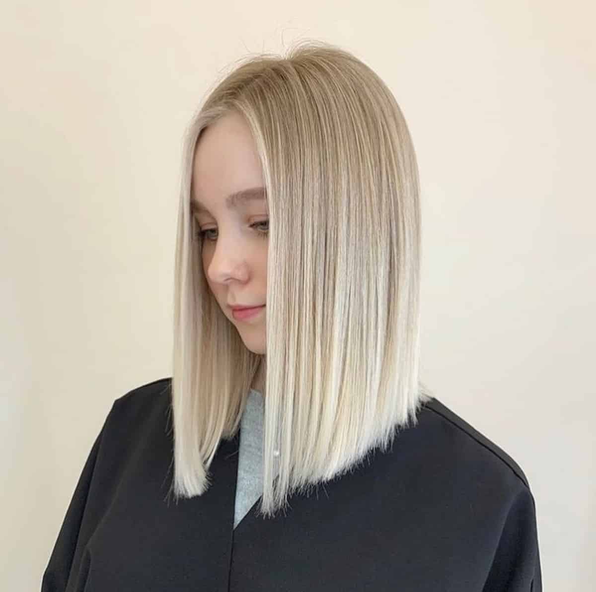 Middle Part A-Line Shoulder-Length Bob