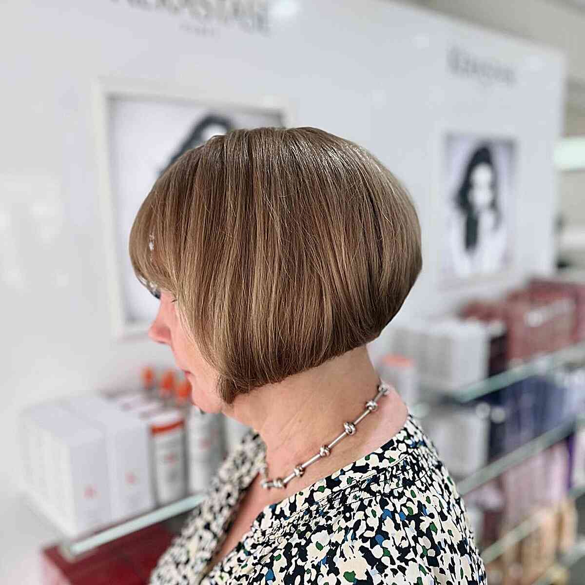 Short Graduated Wedge Bob with Fringe