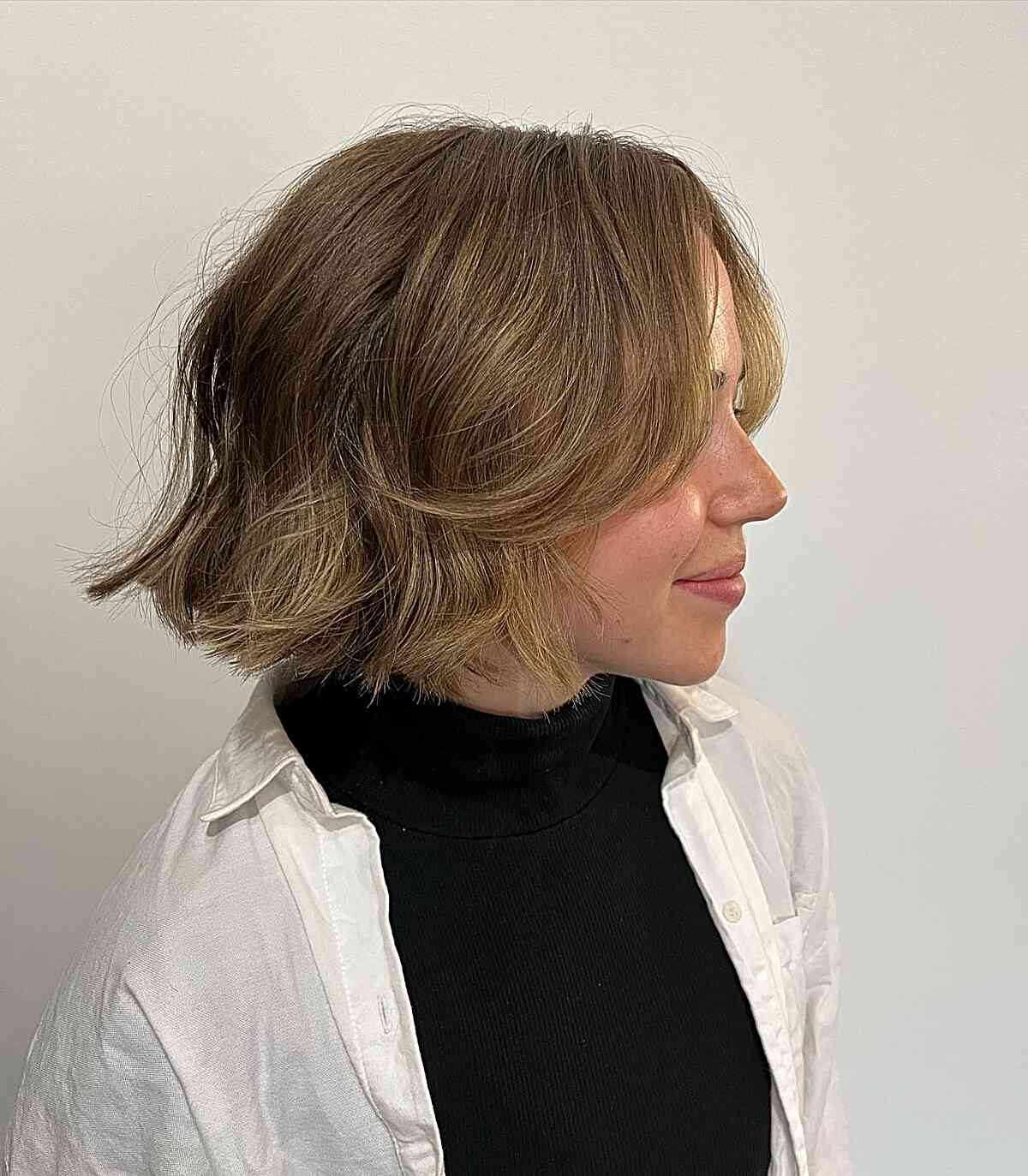 Short-Length Light Brown Bob with Face-Framing Layers