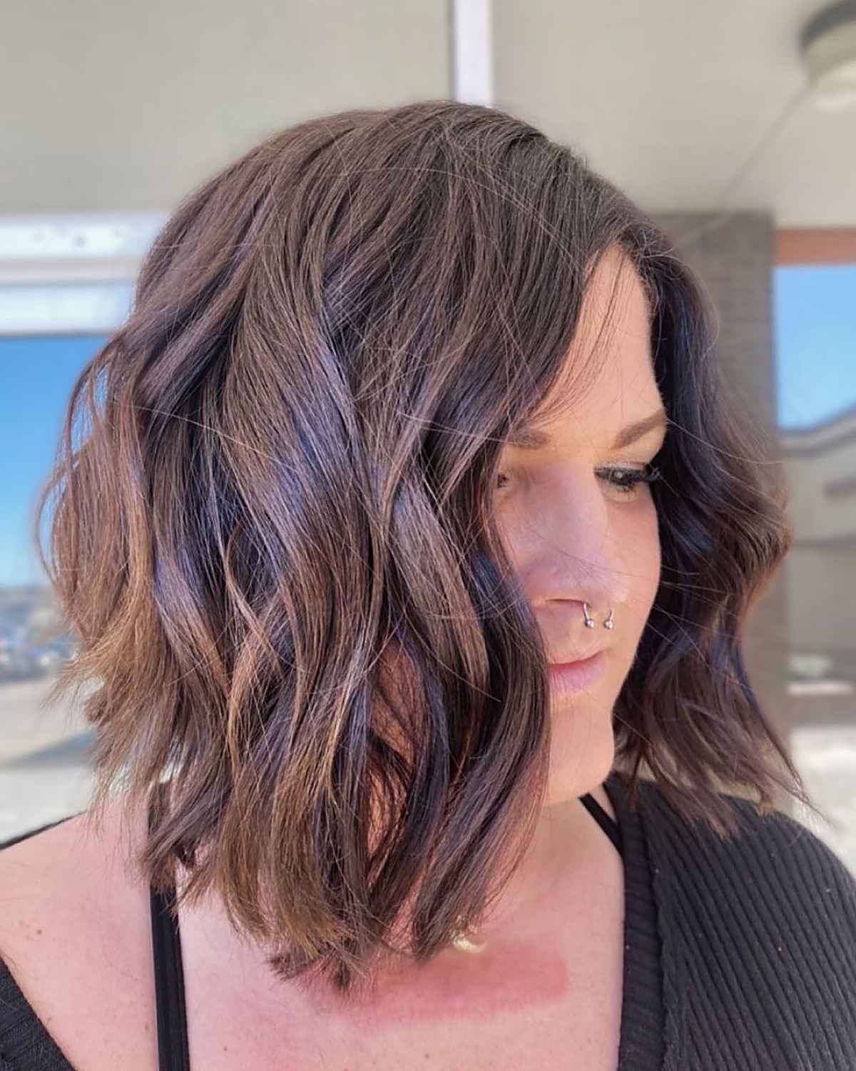 Voluminous Sliced Layered Bob