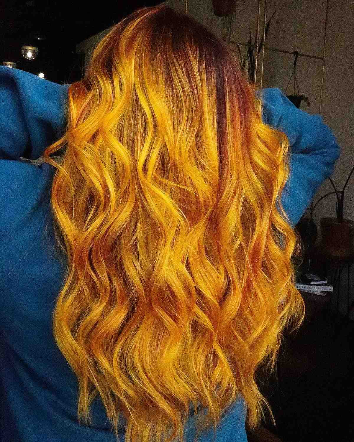 Dark roots with yellow tresses