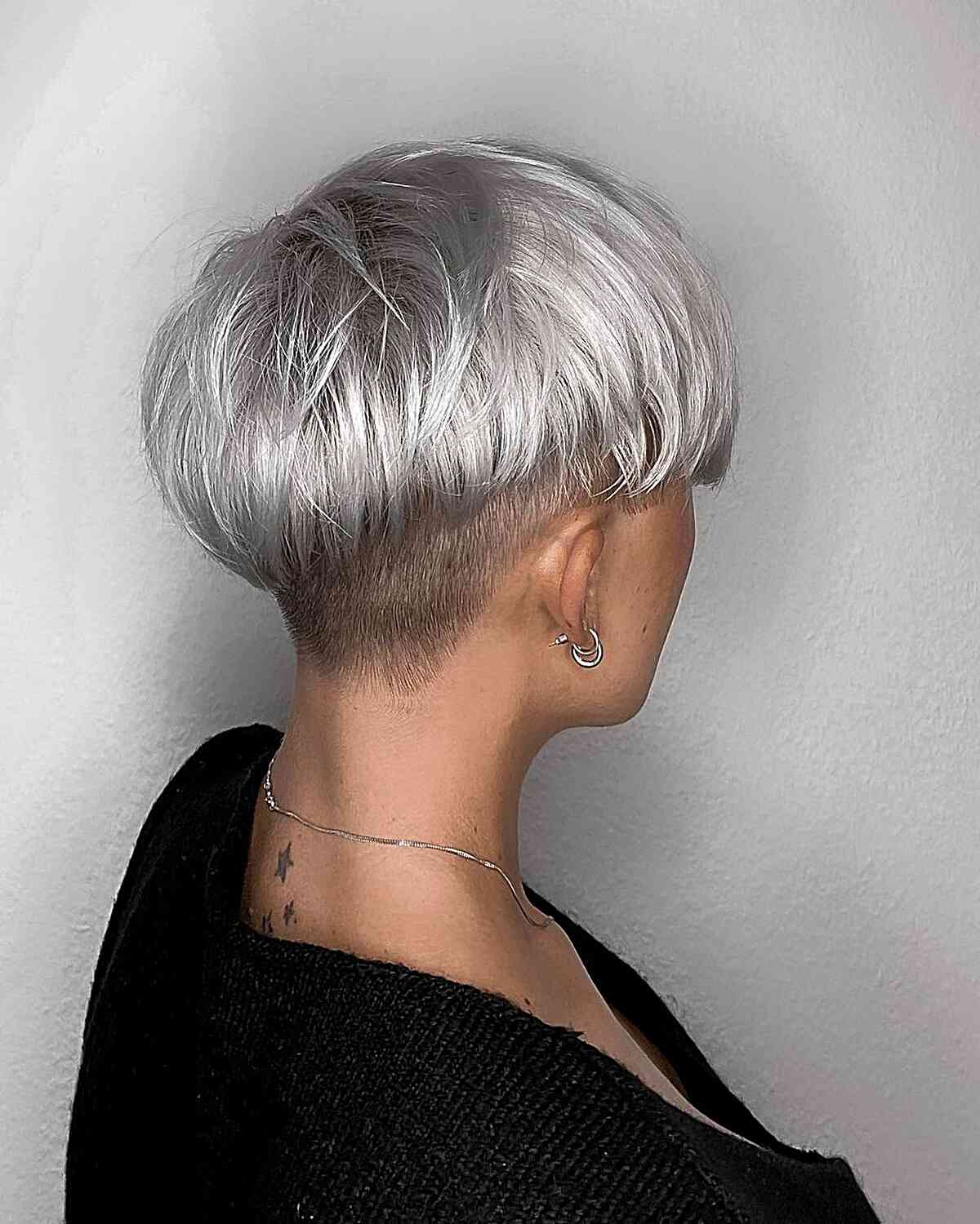 Grey undercut pixie