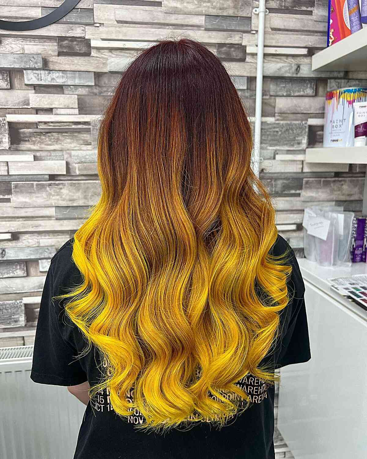 Long hair with dark brown to yellow ombre