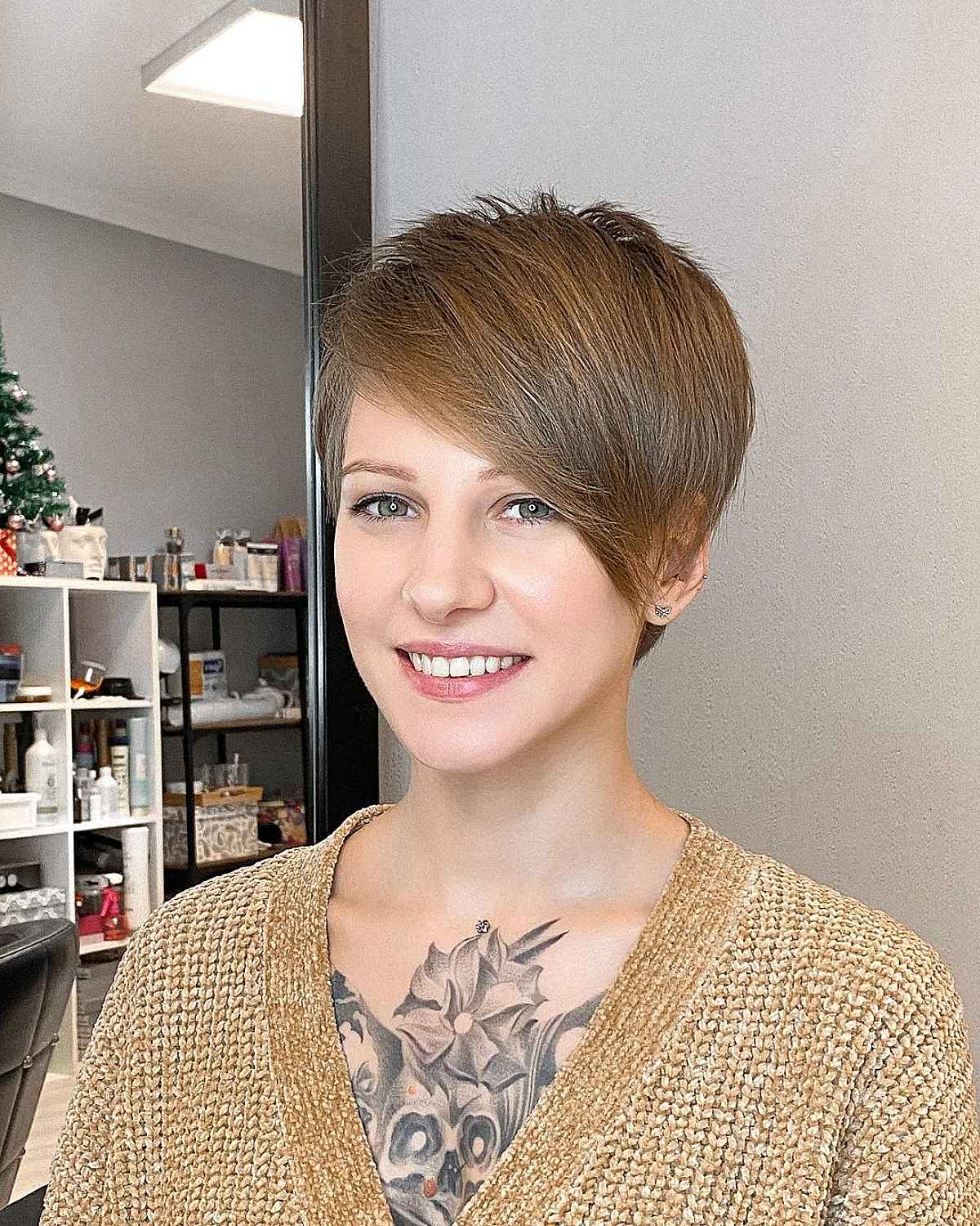 Trendy Pixie Hairstyle with Side-Swept Bangs