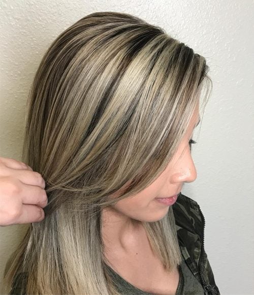 Blonde and Brown Hair Lowlights on a Lob