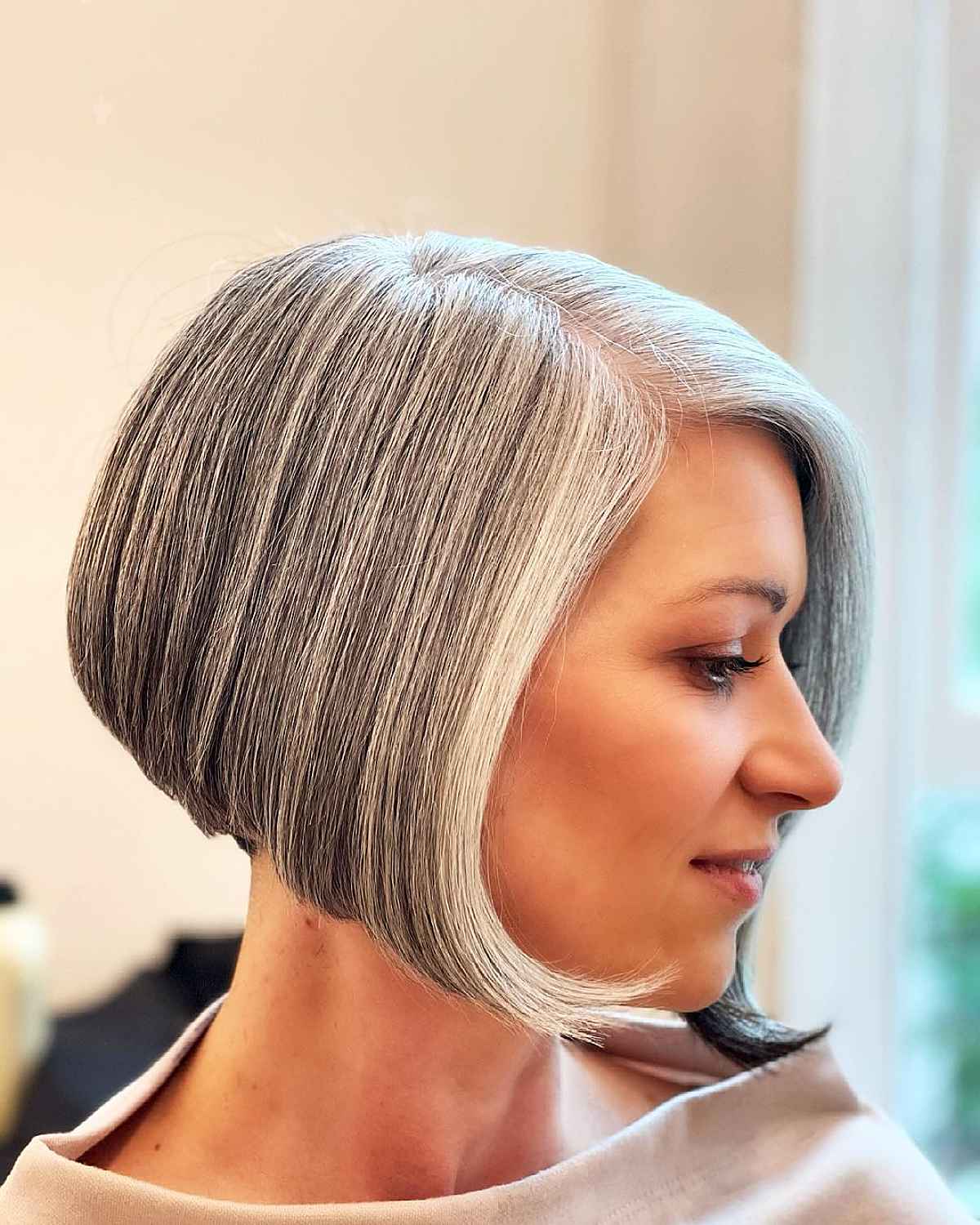 Chic white silver hair