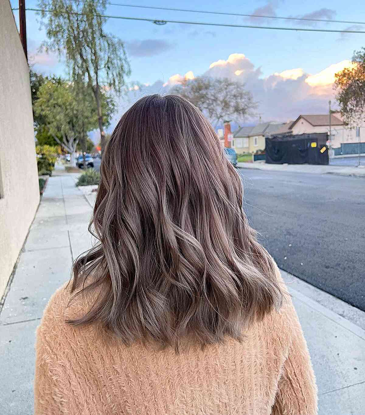 Cool-Toned Milk Tea Brown Balayage Ombre with Medium Haircut