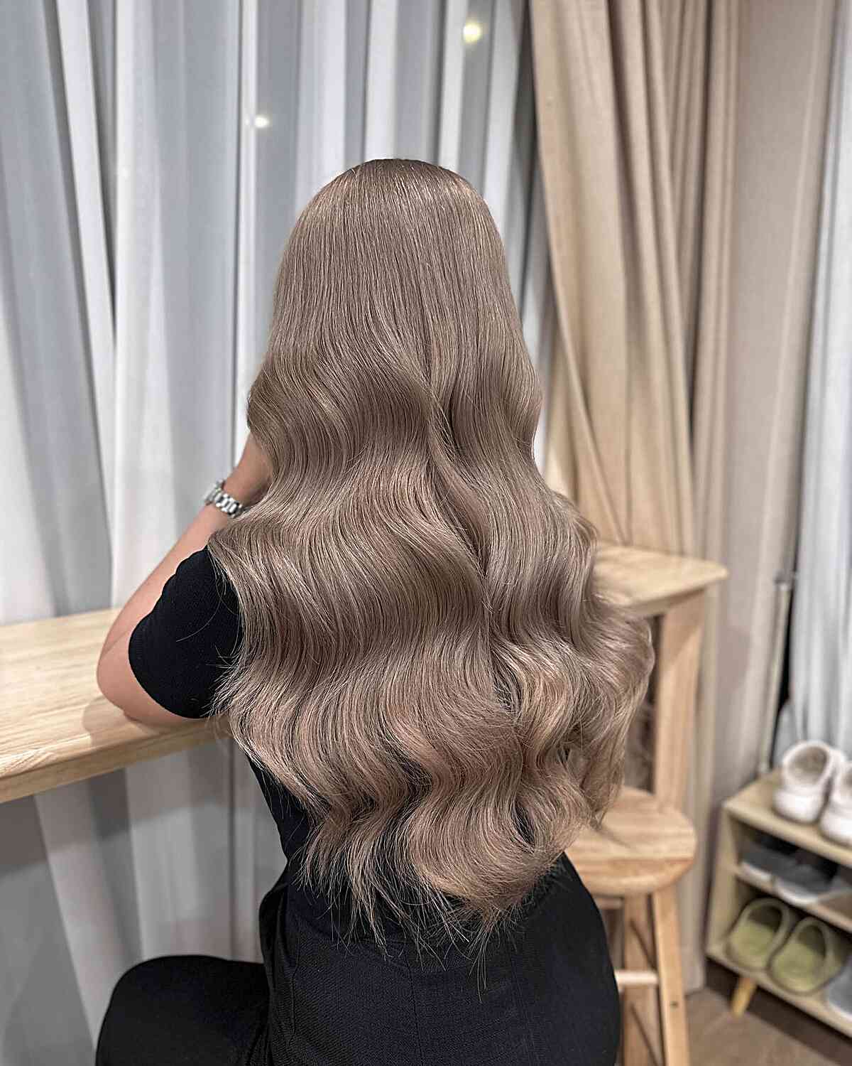 Dark Ashy Milk Tea Blonde for Long Hair