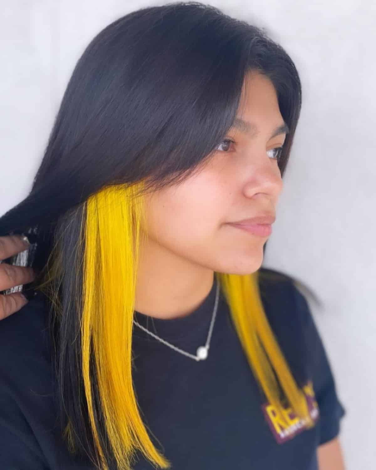 Edgy yellow peekaboo highlights