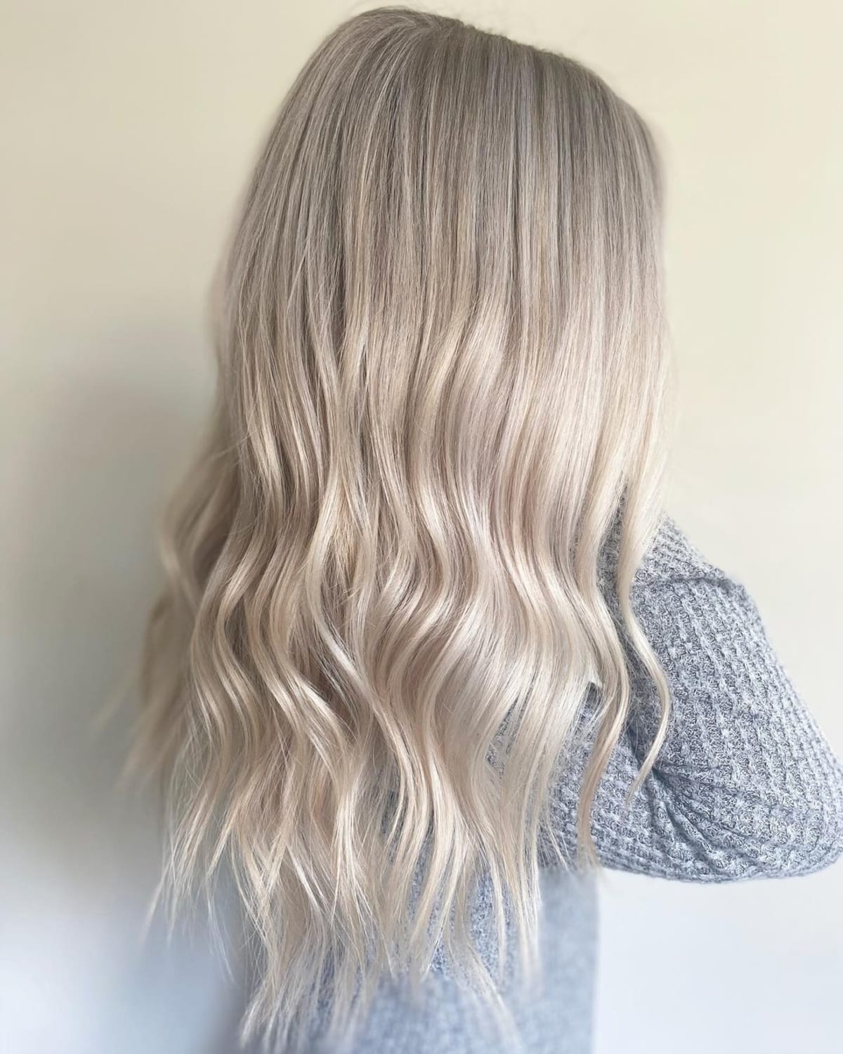 Platinum champagne blonde