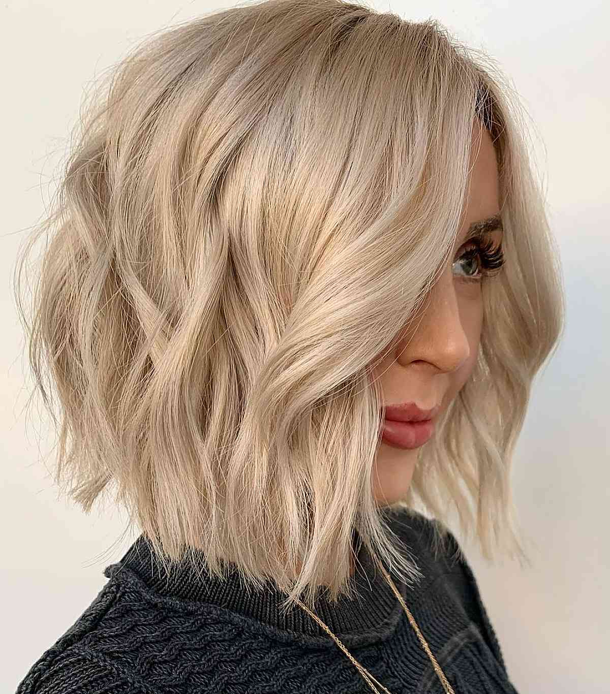 short blonde bob hairstyle