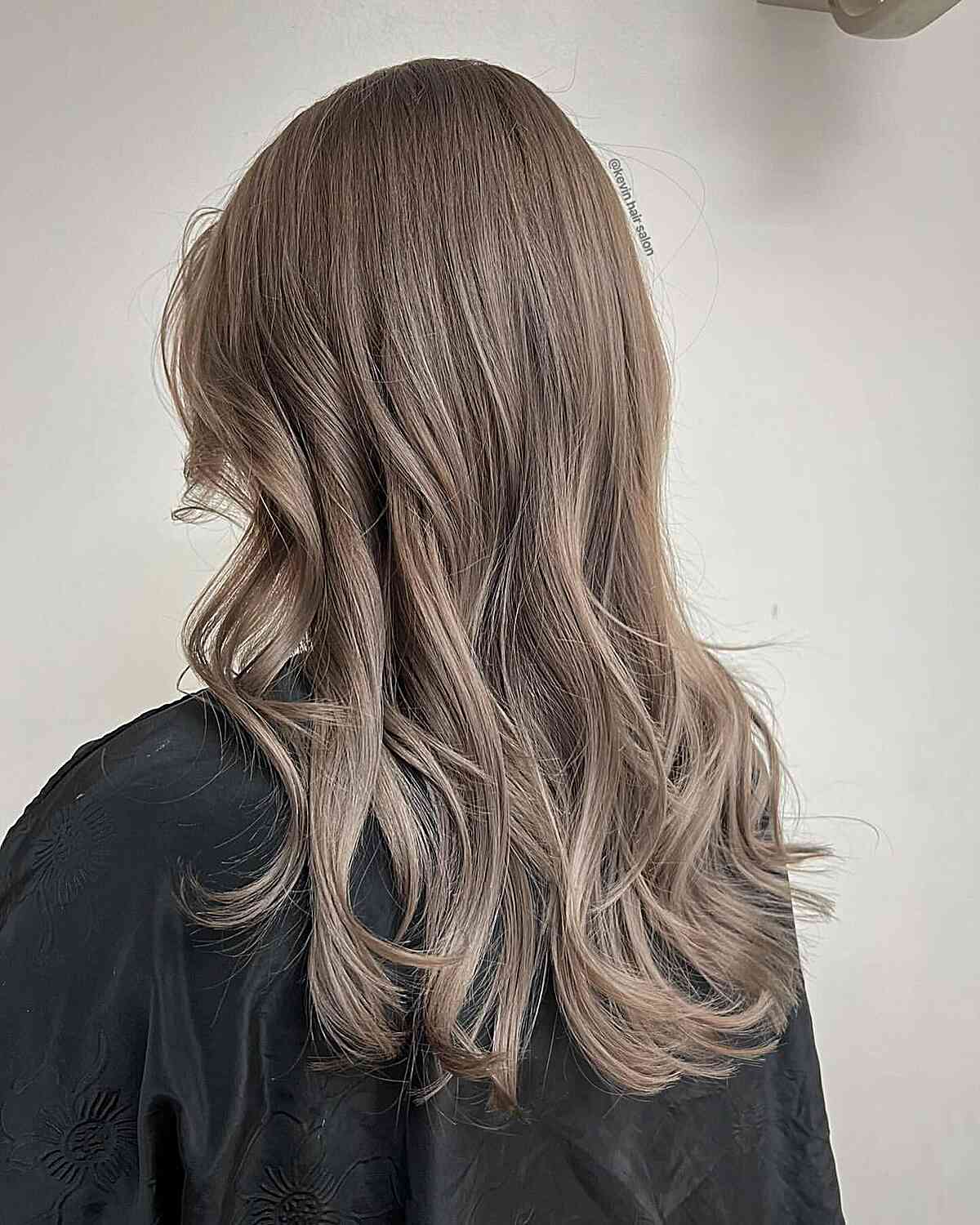 Soft Melted Milk Tea Brunette for Mid-Length Hair