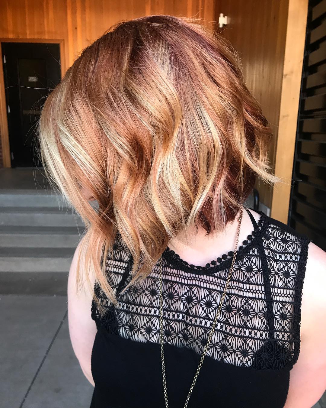 Summer-Ready Strawberry Blonde Balayage on Short Hair