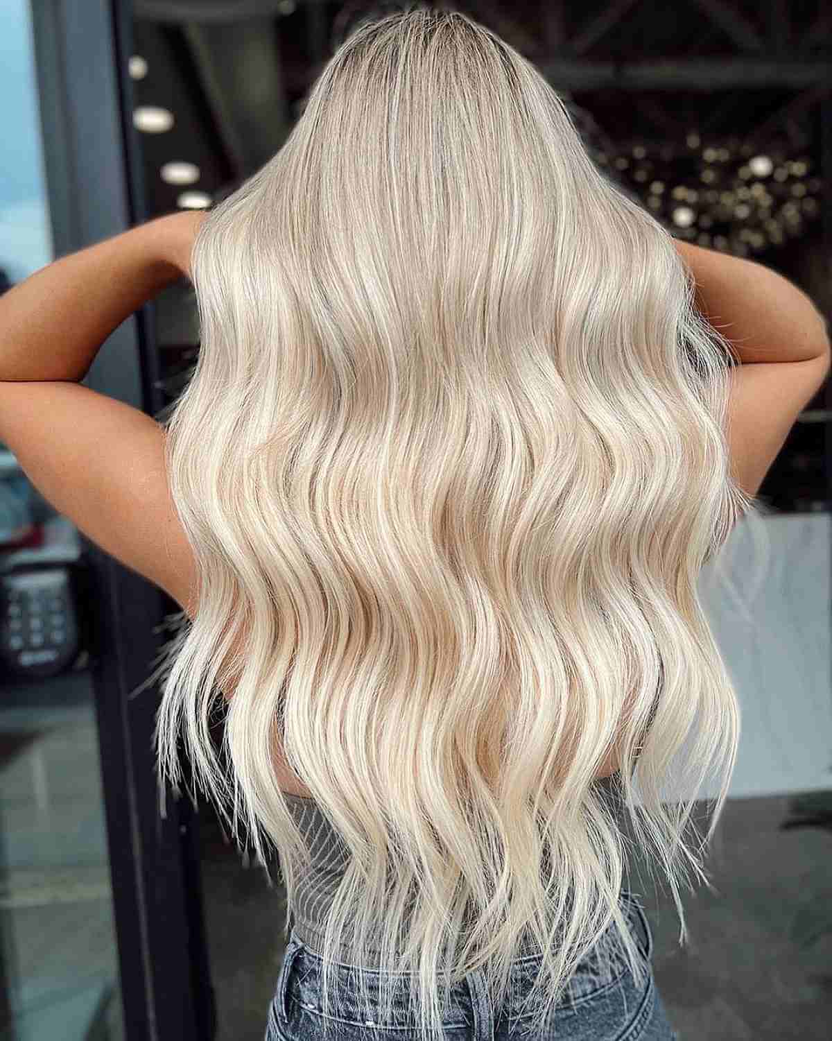 Long Wavy Light Blonde Tresses