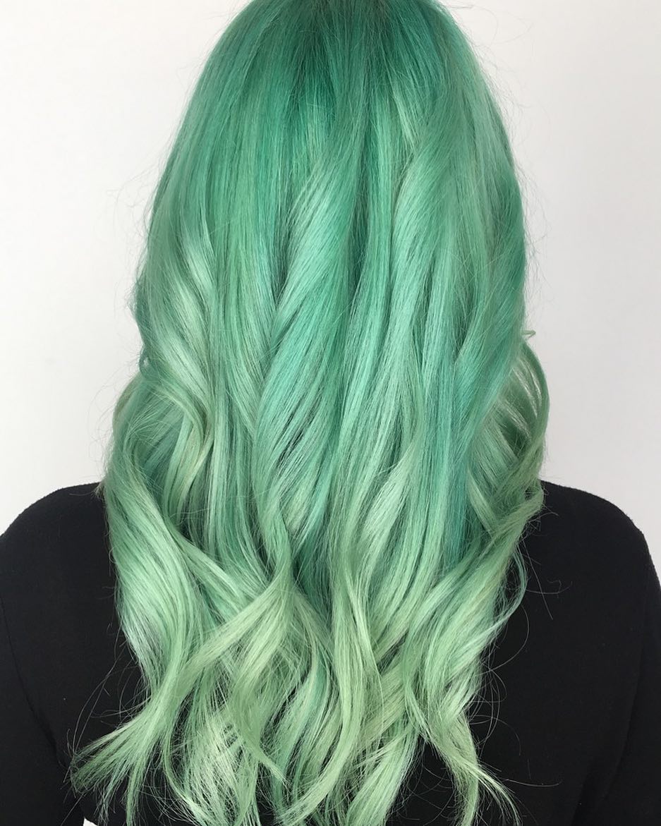 Pastel Green Hair Shade