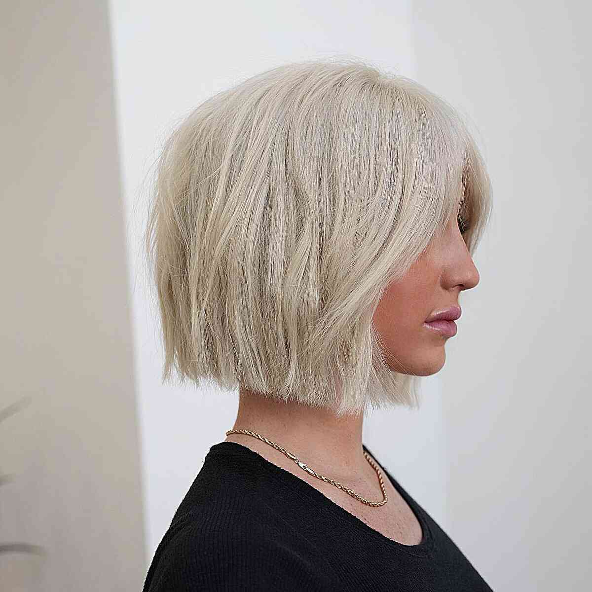 Slightly Lived-In Slob Cut for Short Blonde Bobs