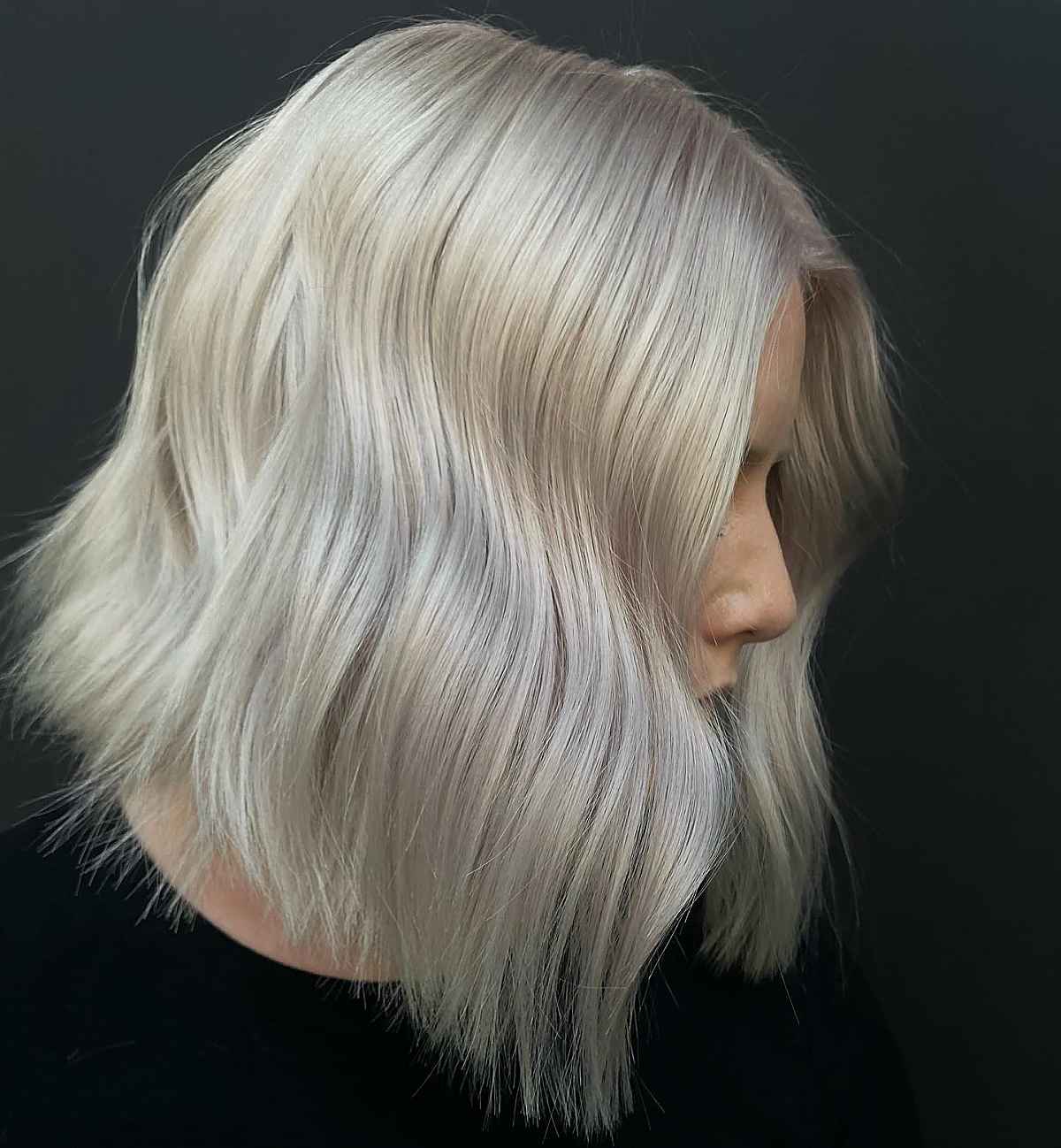 Stunning champagne blonde waves