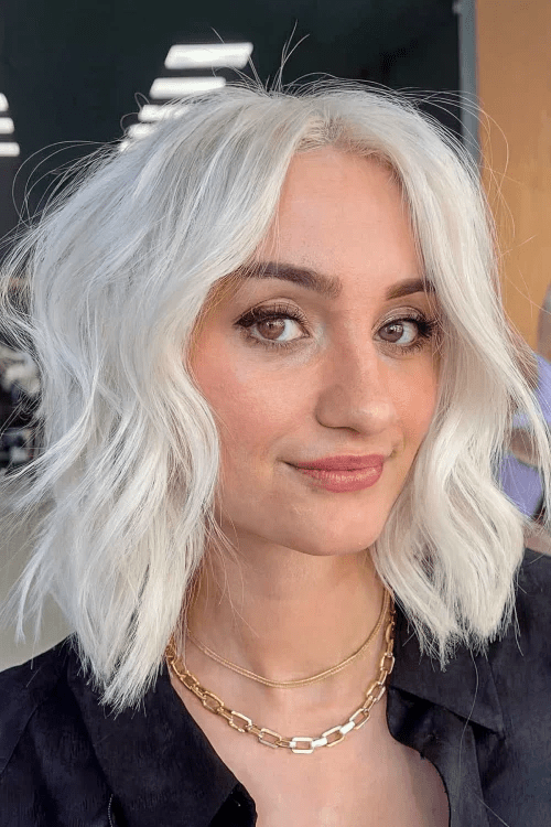 26 Chic and Luxurious Hair Colors for Winter 2025